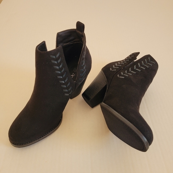Dominique Nicole Black Booties Sz 8W - Picture 6 of 11